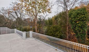 9715 SINGLETON Dr, Bethesda, MD 20817