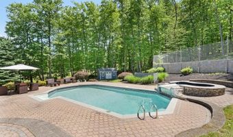 16 Perona Rd, Andover, NJ 07821