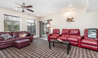 2182 Seippel, Asbury, IA 52002