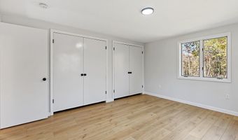 472 Dunn Rd, Belgrade, ME 04917