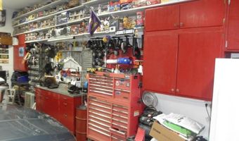 1913 NE 13th Ave, Austin, MN 55912