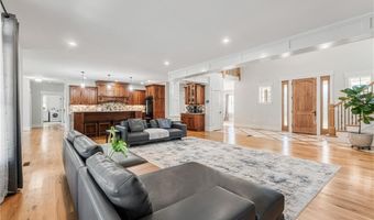 236 Tomaquag Rd, Hopkinton, RI 02804