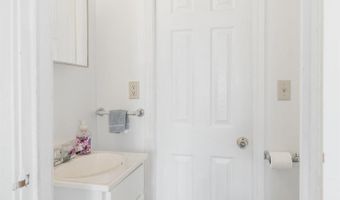 313 E Hillcrest St, Alma, MI 48801