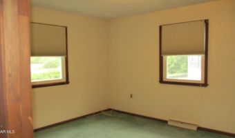 703 Ruskin Dr, Altoona, PA 16602