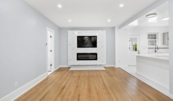 979 Washington Ave, Albany, NY 12206