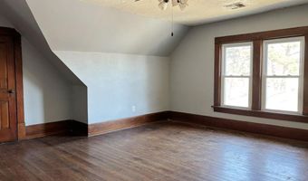 817 7th St, Alva, OK 73717