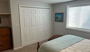 184 S 1st St W, Cowley, WY 82420