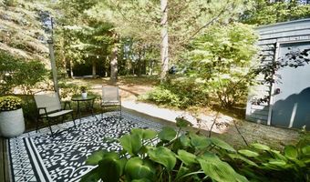 71 Baldwin Dr 71, Bangor, ME 04401