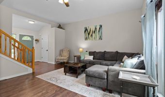 1097 Pebble Brook Dr, Columbus, OH 43240