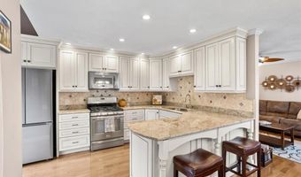 112 Turnessa Dr 112A, North Providence, RI 02904