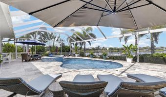 5216 POINT HARBOR Ln, Apollo Beach, FL 33572