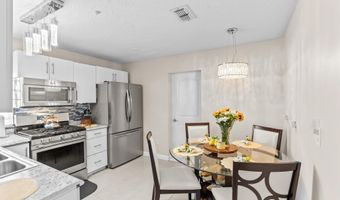 1887 MAYPORT Rd, Atlantic Beach, FL 32233