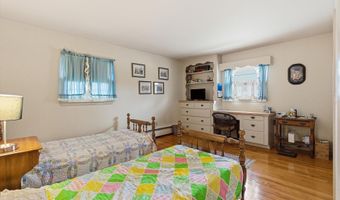 649 Spray Ave, Beachwood, NJ 08722