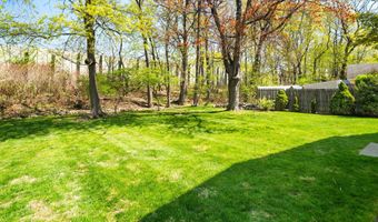 65 Maple St, Darien, CT 06820