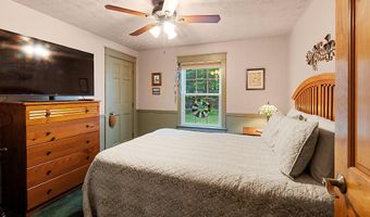 1 Castle View Ln, Belgrade, ME 04917