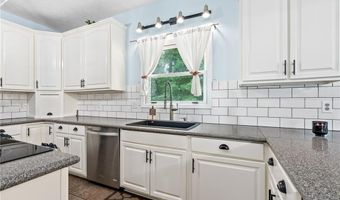 255 HEDGEROW Cir, Auburn, AL 36830