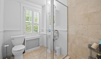 3301 NW DENT Pl NW, Washington, DC 20007