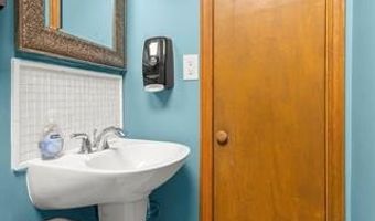 6336 Fox Ave, Allen Park, MI 48101