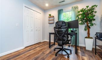 7 Wickham Rd, North Kingstown, RI 02852