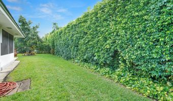 221 Orange Tree Dr, Atlantis, FL 33462