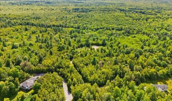 27 Bowling Green Ln, Belfast, ME 04915