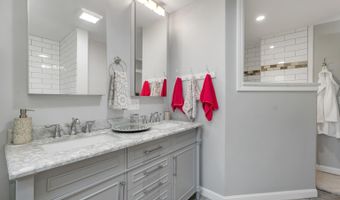 76 Curries Way, Brookfield, NH 03872