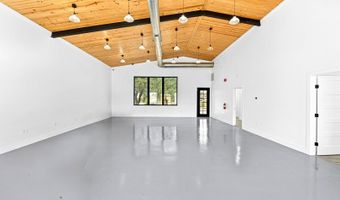 13747 Us Highway 87, Adkins, TX 78101