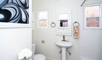 619 Oak St, Santa Rosa, CA 95404