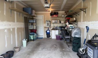 35 Governor Cir, Albany, NY 12208