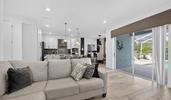 325 Shore Crab Way, Apollo Beach, FL 33572