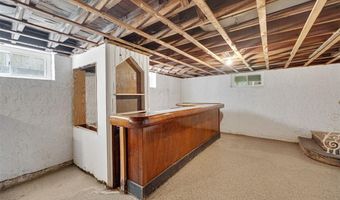 9405 Mackenzie Rd, Affton, MO 63123