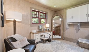 965 Eastman Dr, Bigfork, MT 59911