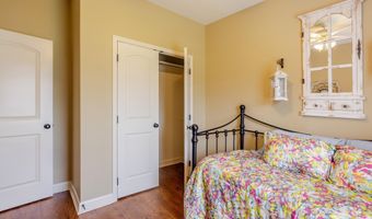 301 SANDLEWOOD Dr, Benton, AR 72015