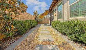 2410 Quartsite Dr, Camarillo, CA 93012