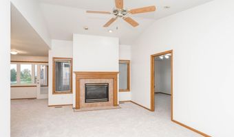 809 NE 5th St, Ankeny, IA 50021