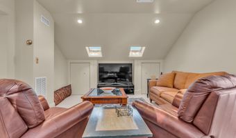 55 Shore Rd, Clinton, CT 06413