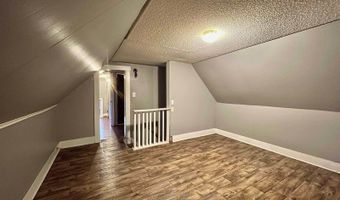 712 S C St, Arkansas City, KS 67005