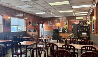 925 CHETCO Ave, Brookings, OR 97415