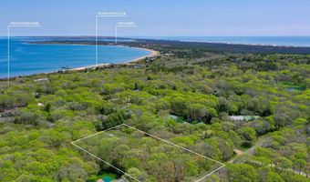 28 Pepperidge Ln, Amagansett, NY 11930