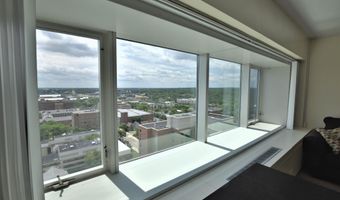 555 E William St 22L, Ann Arbor, MI 48104