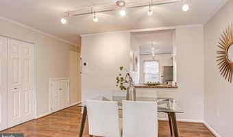 927 S ROLFE St 2, Arlington, VA 22204