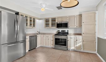 824 S Chillicothe Rd 11, Aurora, OH 44202