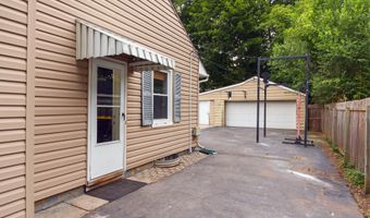 14 Fletcher Rd, Albany, NY 12203