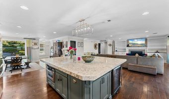 3045 Mary Ln, Escondido, CA 92025