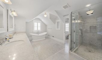 19 Sea Gull Dr, Avalon, NJ 08202