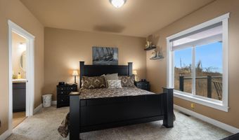 374 Carbine Dr, Clark Fork, ID 83811