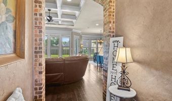 306 Plum Orchard Ln, Benton, LA 71006