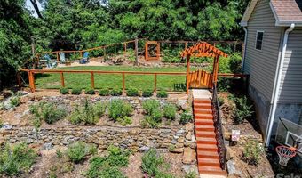 341 Pearson Dr, Asheville, NC 28801