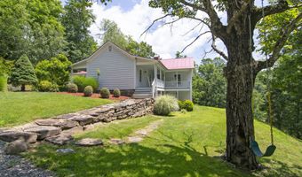90 Taylor Ln, Alderson, WV 24910