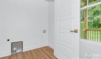 19 Green Valley Rd, Asheville, NC 28806